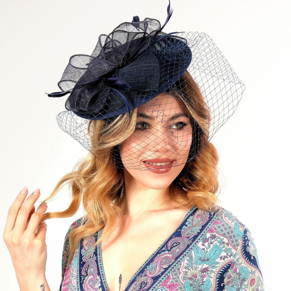 Dalida Lacivert Renk Vualet Şapka 25 cm