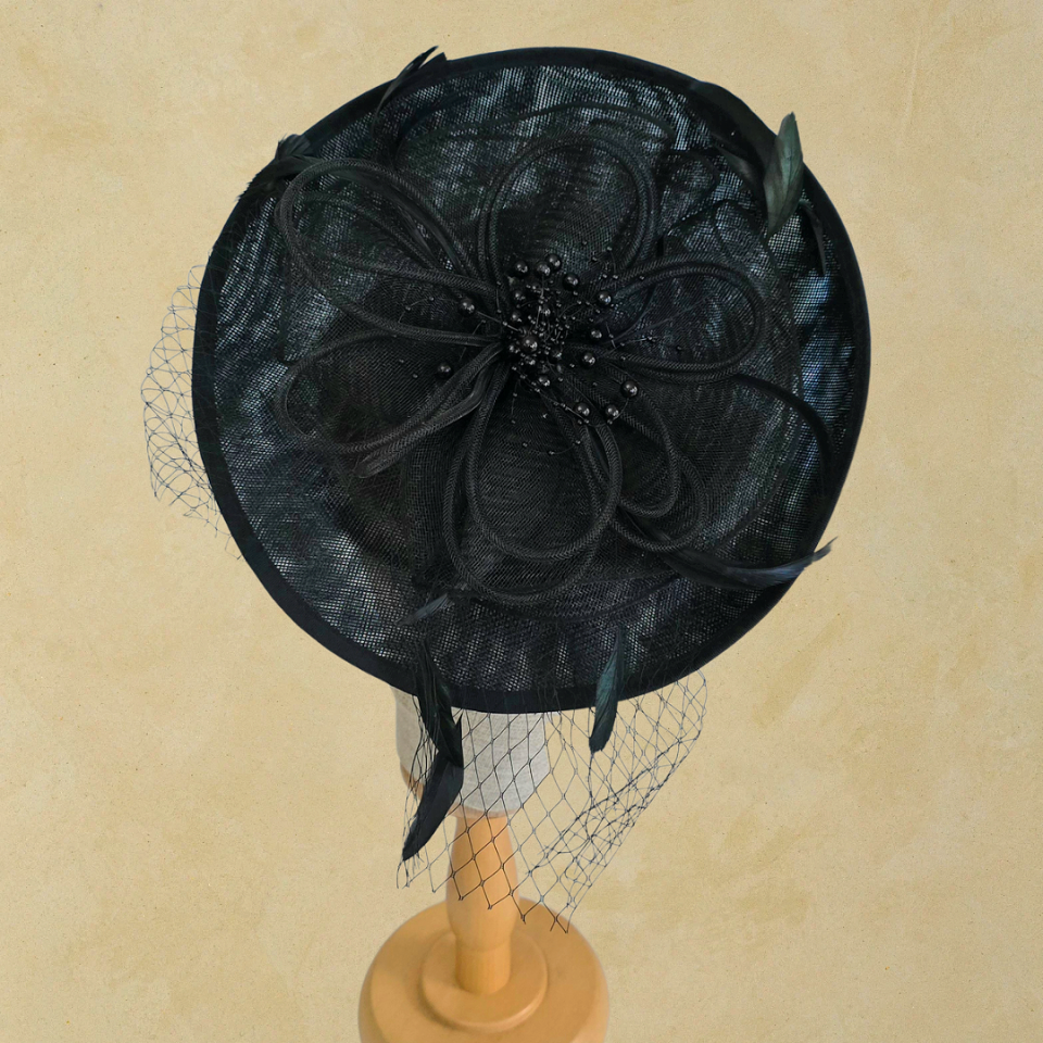 Madal Siyah Renk Vualet 28 cm