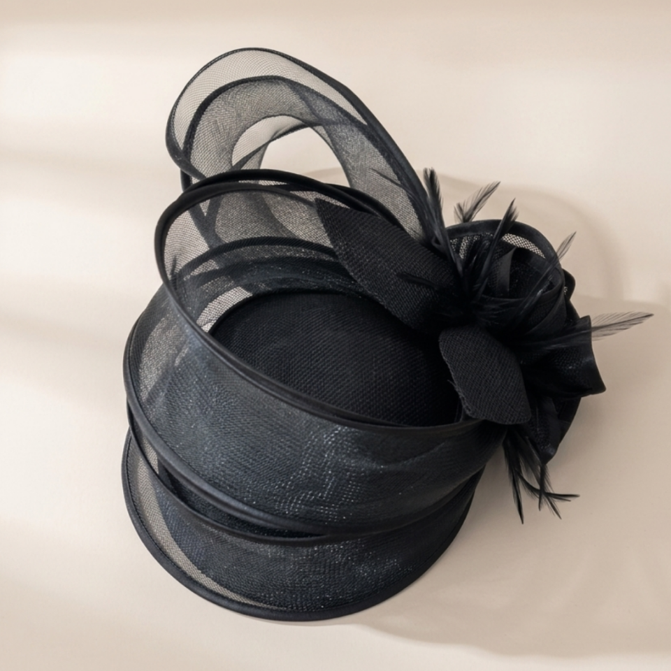 Diana Siyah Renk Vualet Kep 20 cm