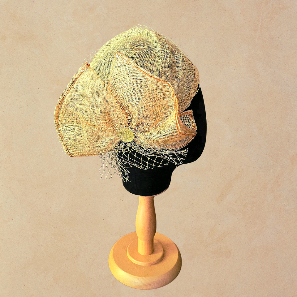 Diana Gold Bej  Renk Vualet Kep 20 cm