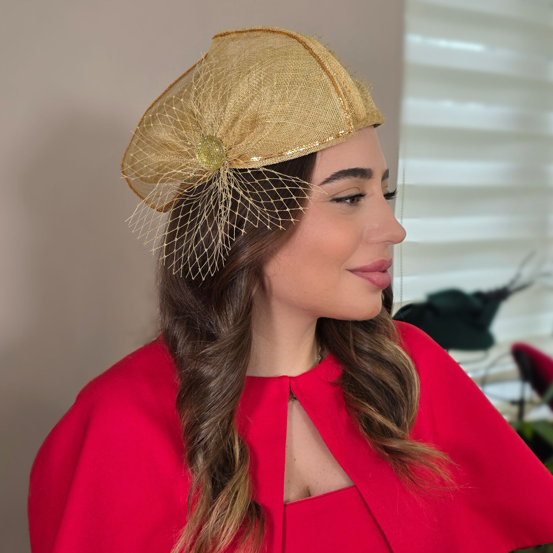 Diana Gold Bej  Renk Vualet Kep 20 cm