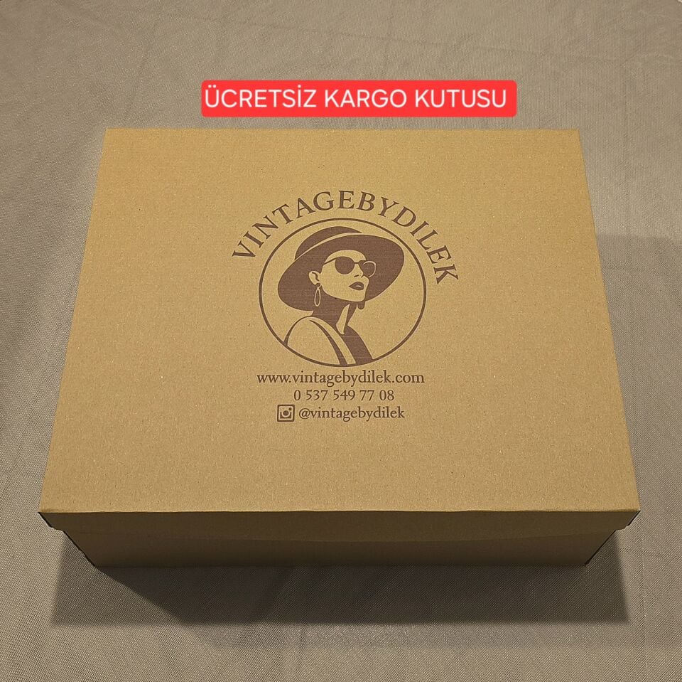 Camilla Siyah Renk Şapka