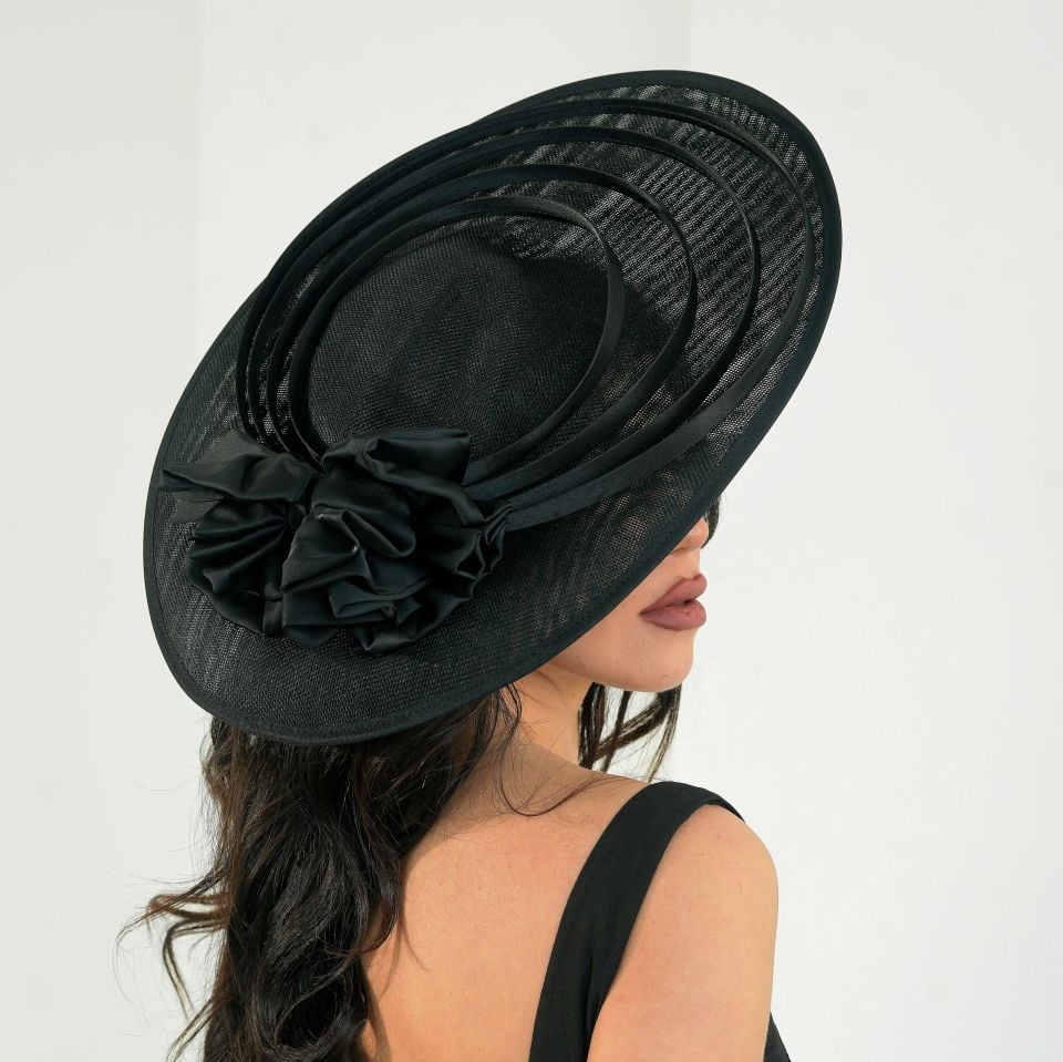 Mathilda Siyah Renk Vualet 45 cm Özel Şapka Kutulu