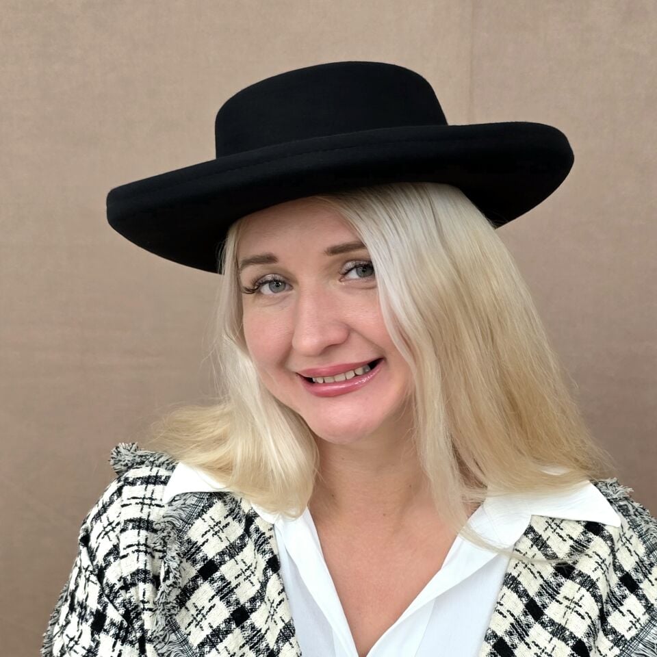 Valencia Siyah Renk Şapka 38 cm