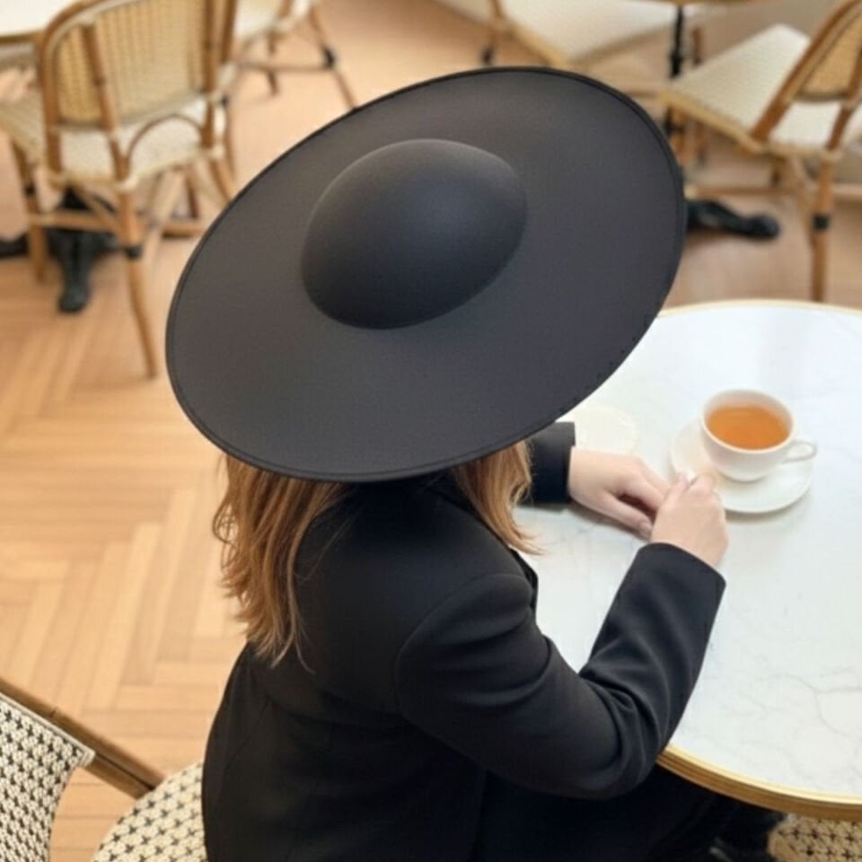 Holly Siyah Renk Vualet Şapka 40 cm