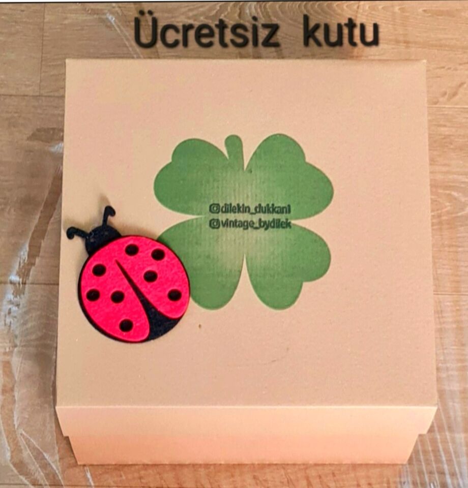 Anais Beyaz Renk Şapka 45 cm