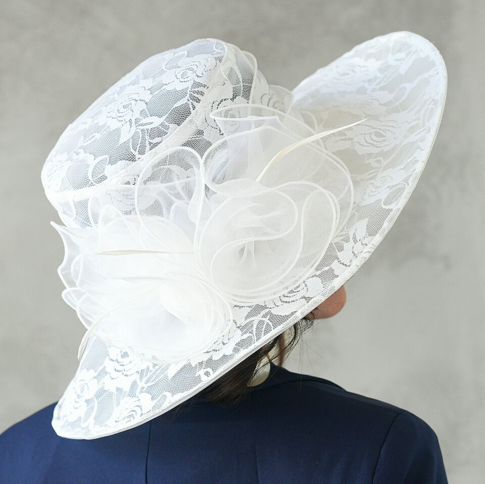 Anais Beyaz Renk Şapka 45 cm