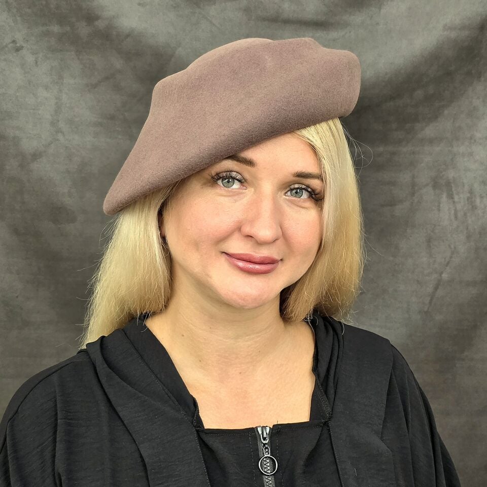 Astrid Mocha Sütlü  Kahverengi Renk Şapka 30 cm