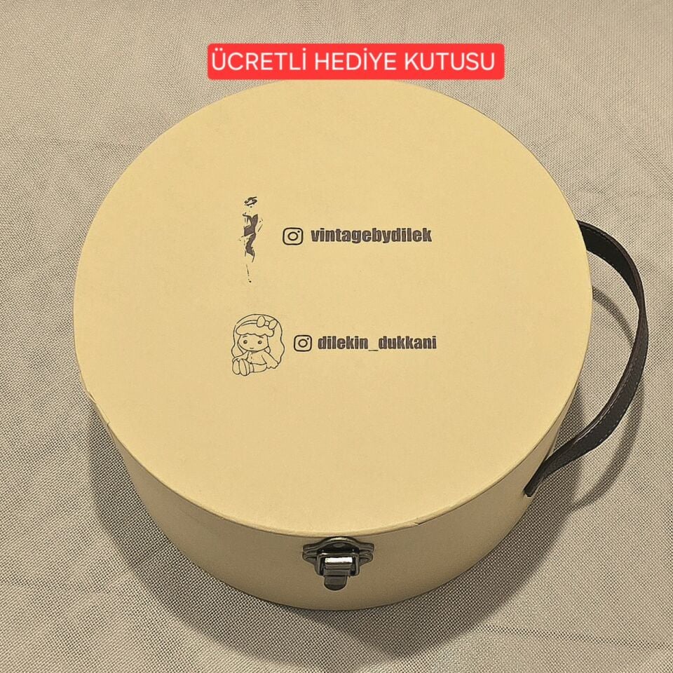 Camilla Siyah Renk Biyeli Şapka