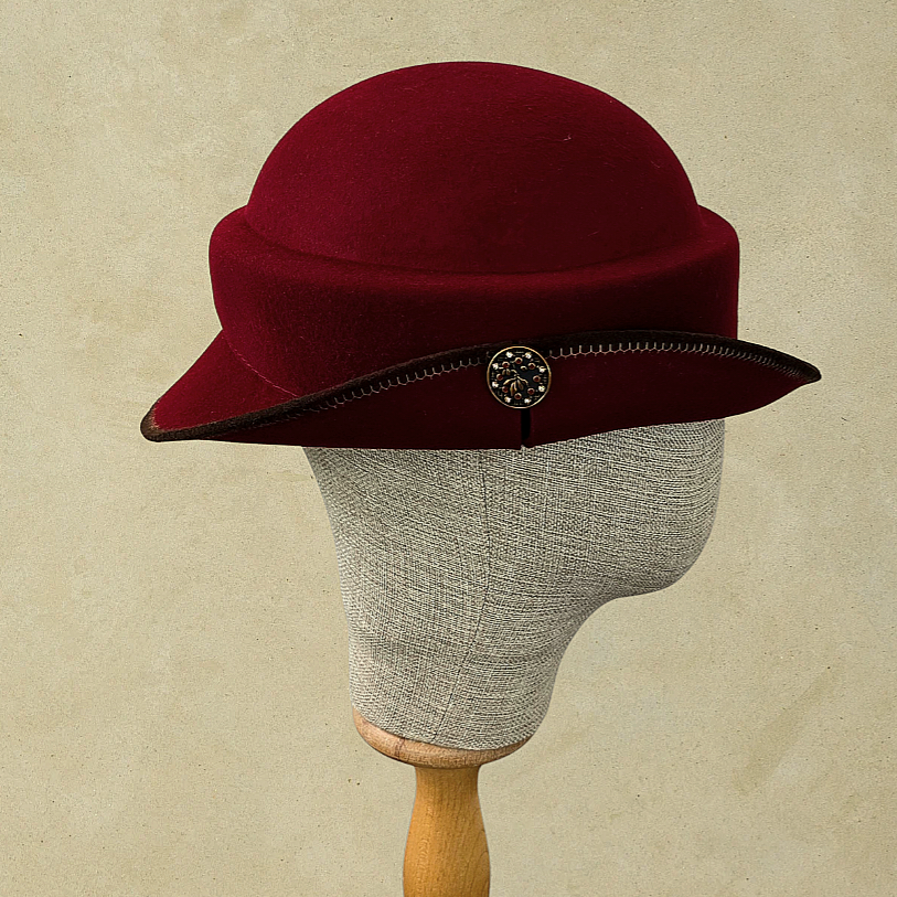Camilla Bordo Renk Biyeli Şapka
