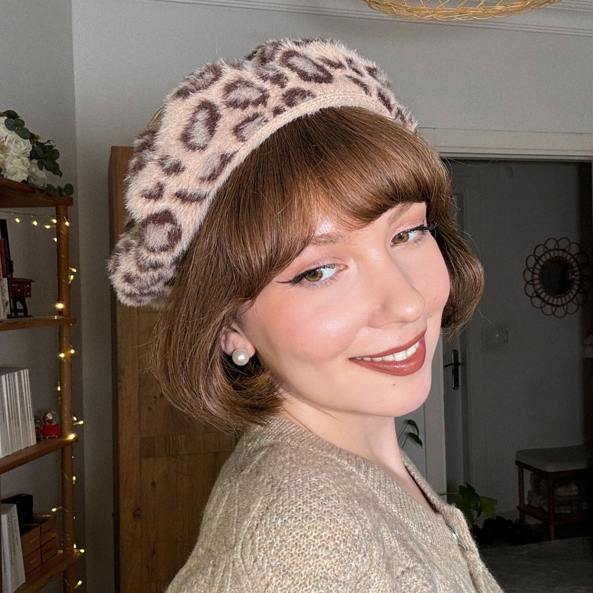 Amata Kahverengi Bej Leopar Desen Ressam Bere Yetişkin Boy