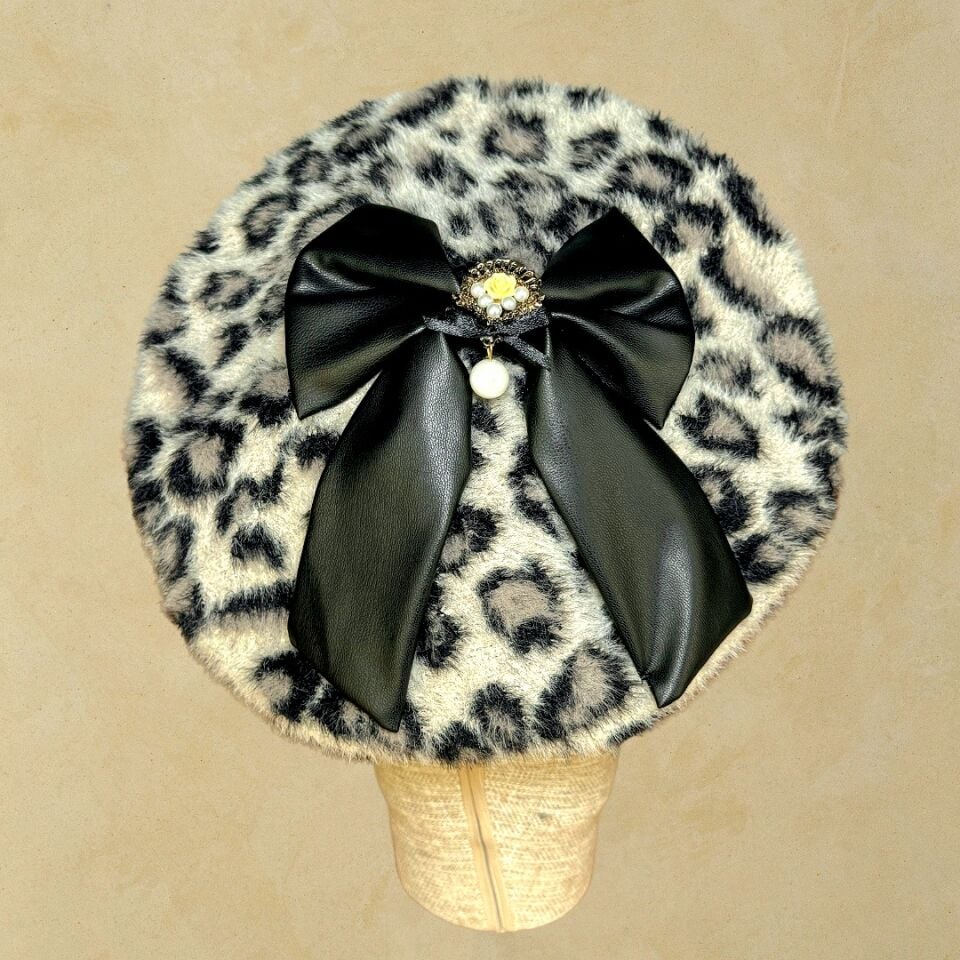 Amata Siyah Vizon Leopar Desen Ressam Bere Yetişkin Boy