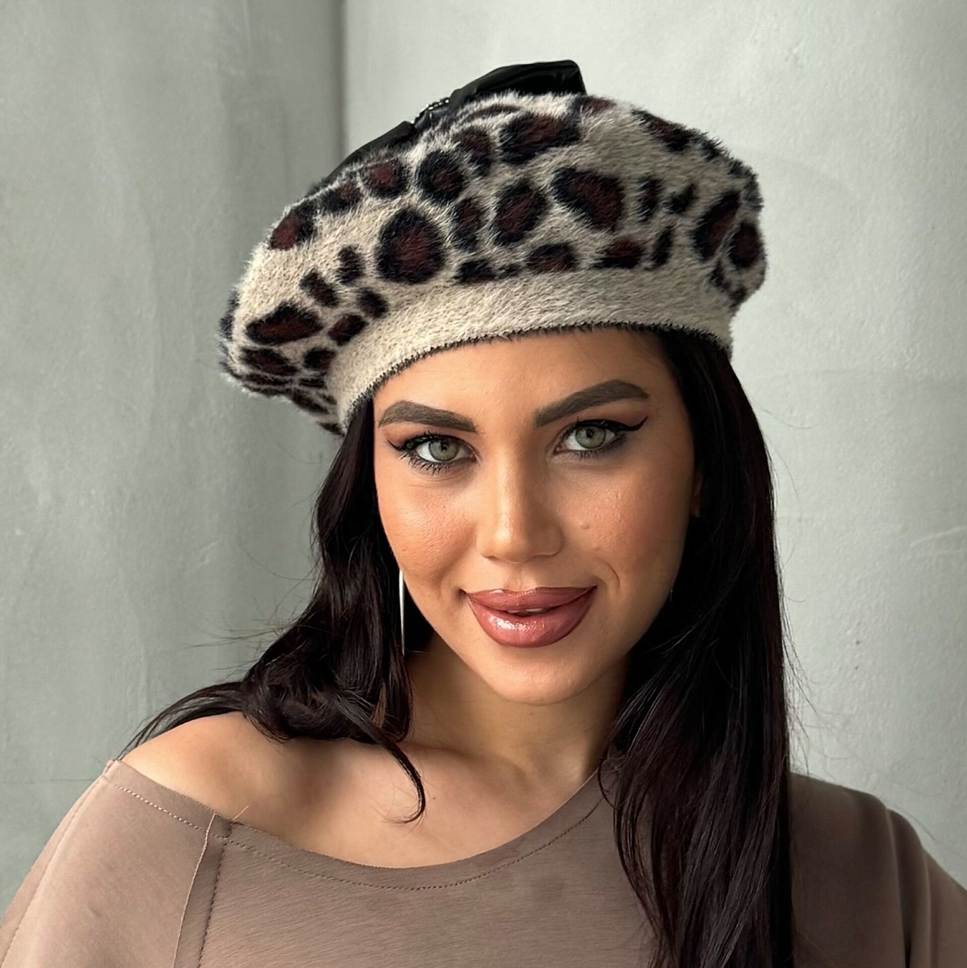 Amata Siyah Kahverengi Leopar Desen Ressam Bere Yetişkin Boy