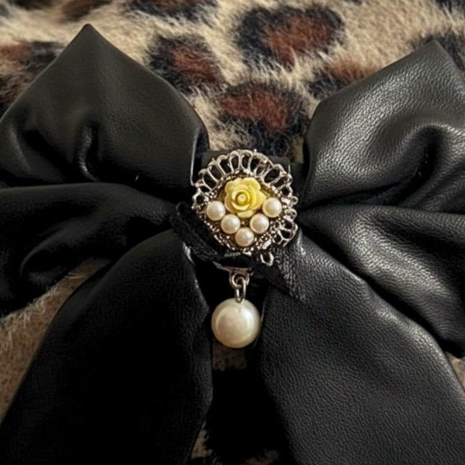 Amata Siyah Kahverengi Leopar Desen Ressam Bere Yetişkin Boy