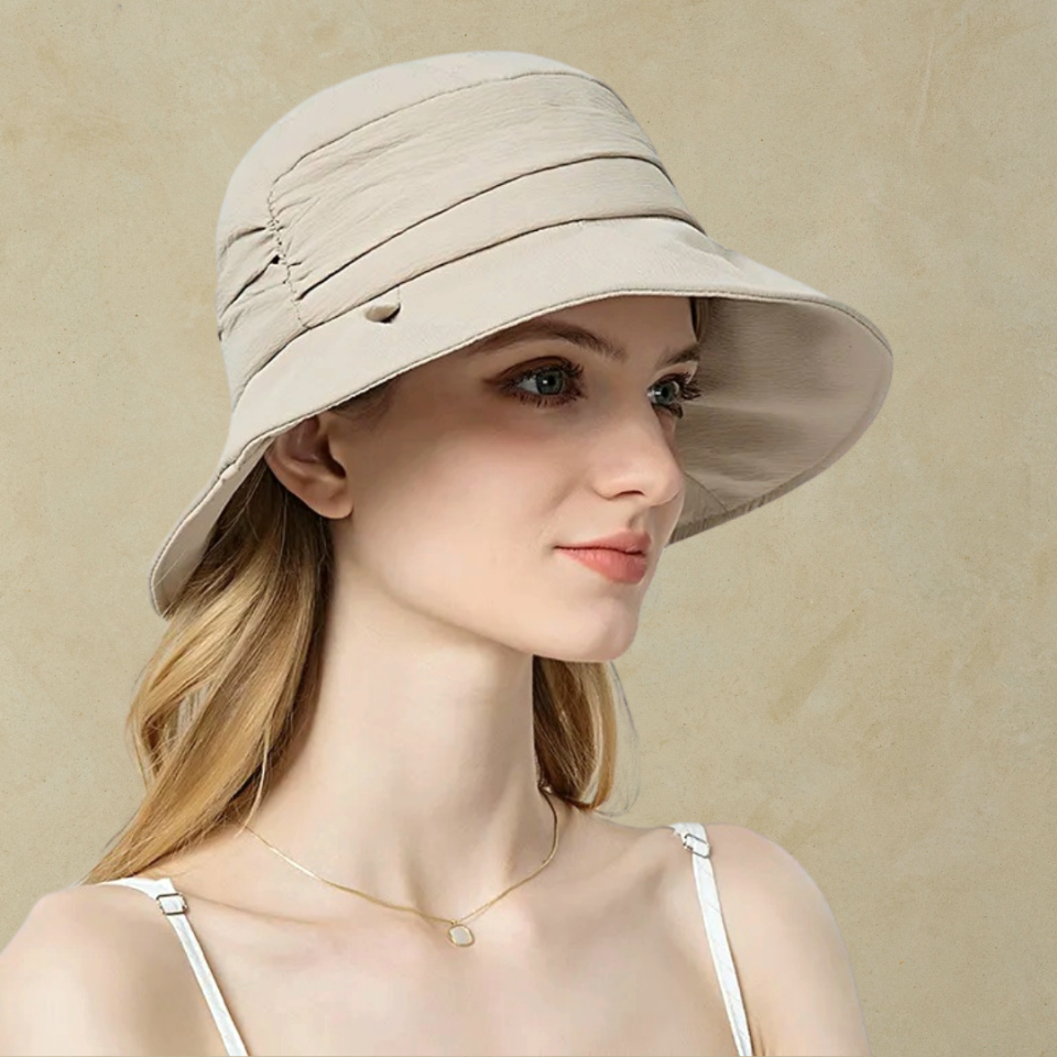 Chloe Bej Renk Şapka 35 cm