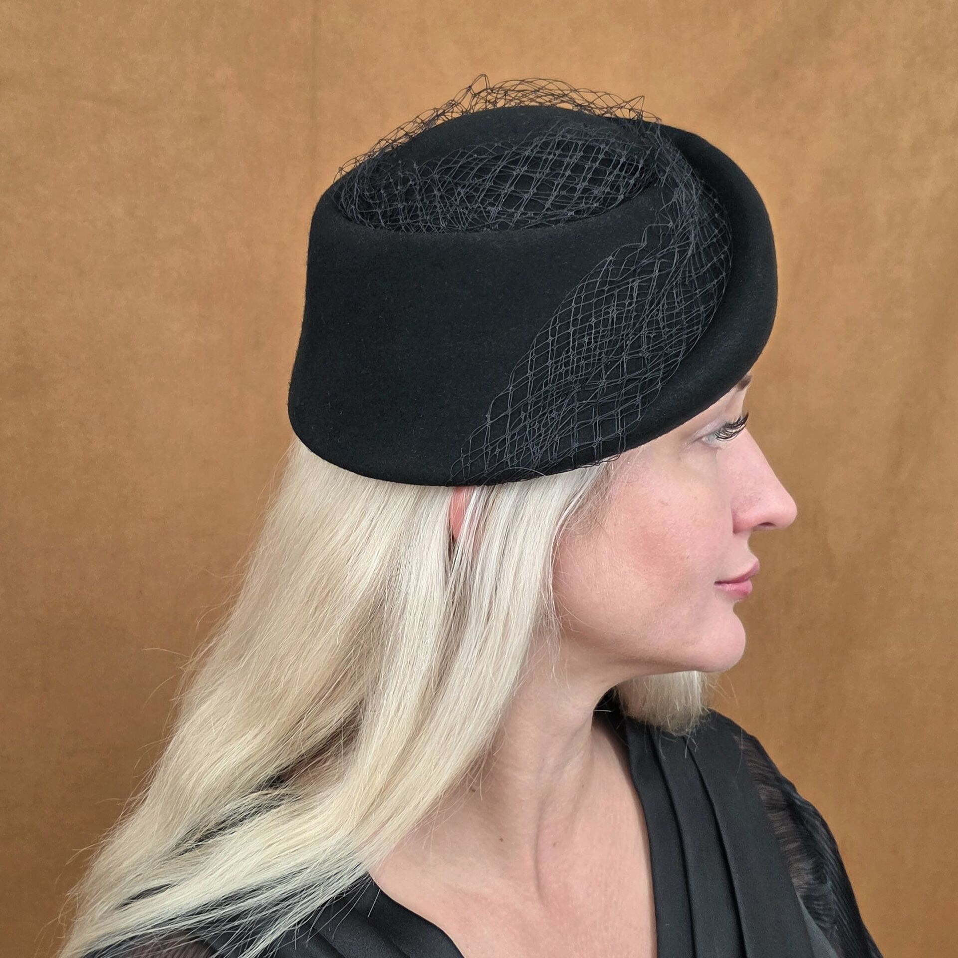 Astrid Siyah Renk Tüllü Şapka 24 cm