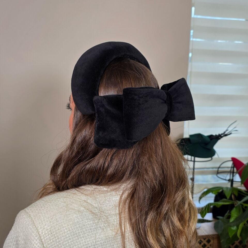 Sarah Siyah Renk Vualet