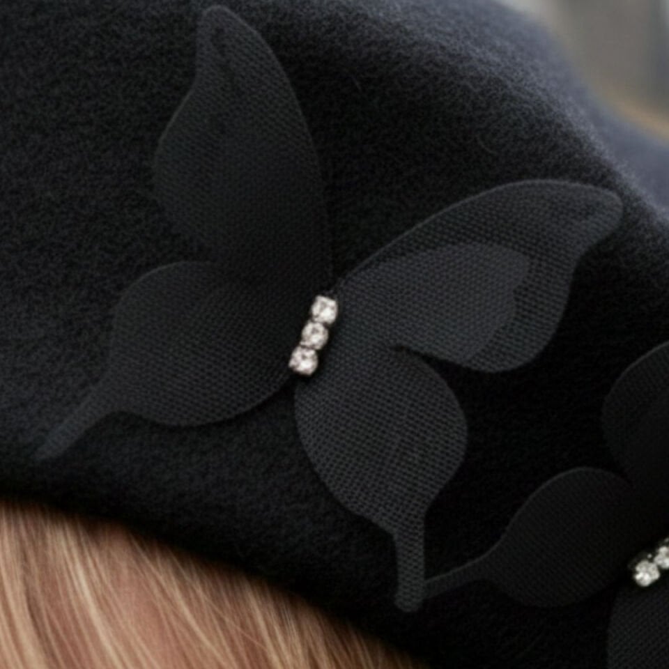 Amata Siyah Renk Ressam Bere Yetişkin Boy