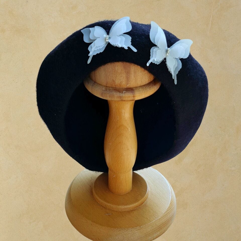 Amata Siyah Renk Ressam Bere Yetişkin Boy