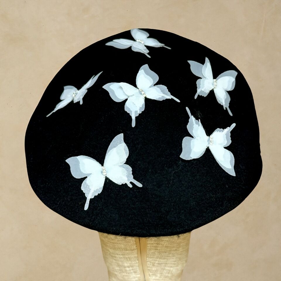 Amata Siyah Renk Ressam Bere Yetişkin Boy