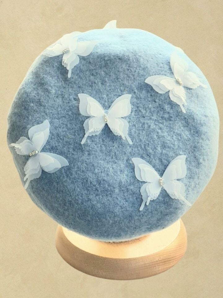 Amata Mavi Renk Ressam Bere Yetişkin Boy