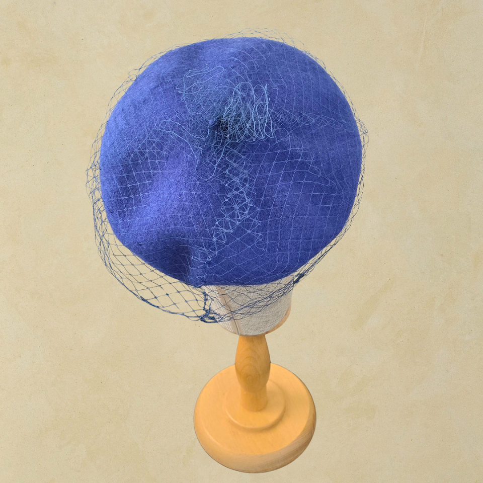 Amata Denim Mavi  Renk Ressam Bere Yetişkin Boy