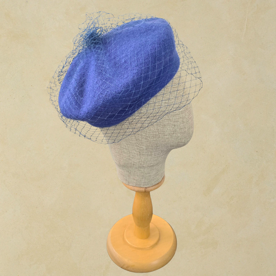 Amata Denim Mavi  Renk Ressam Bere Yetişkin Boy