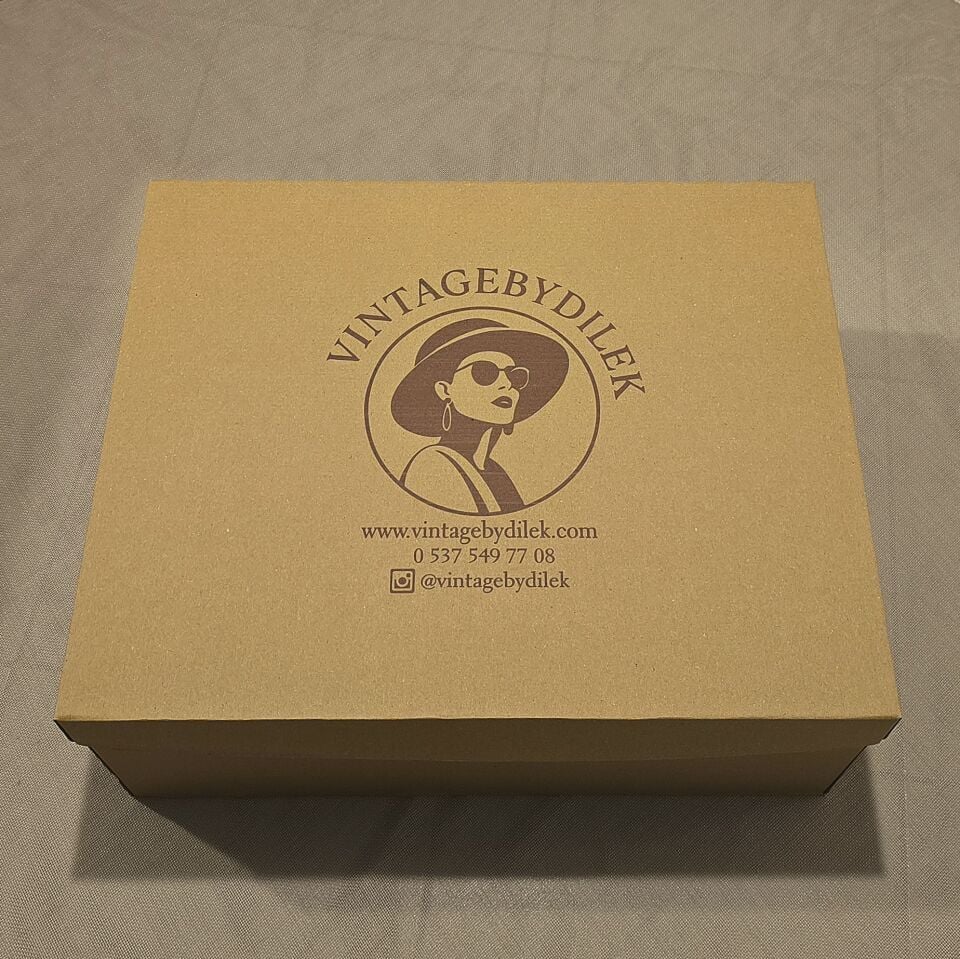 Nora Siyah Renk Mat Saten Fes  Şapka 57 cm