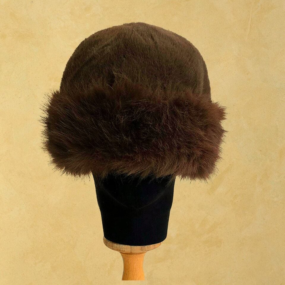 Anna Kahverengi Renk Peluş Şapka