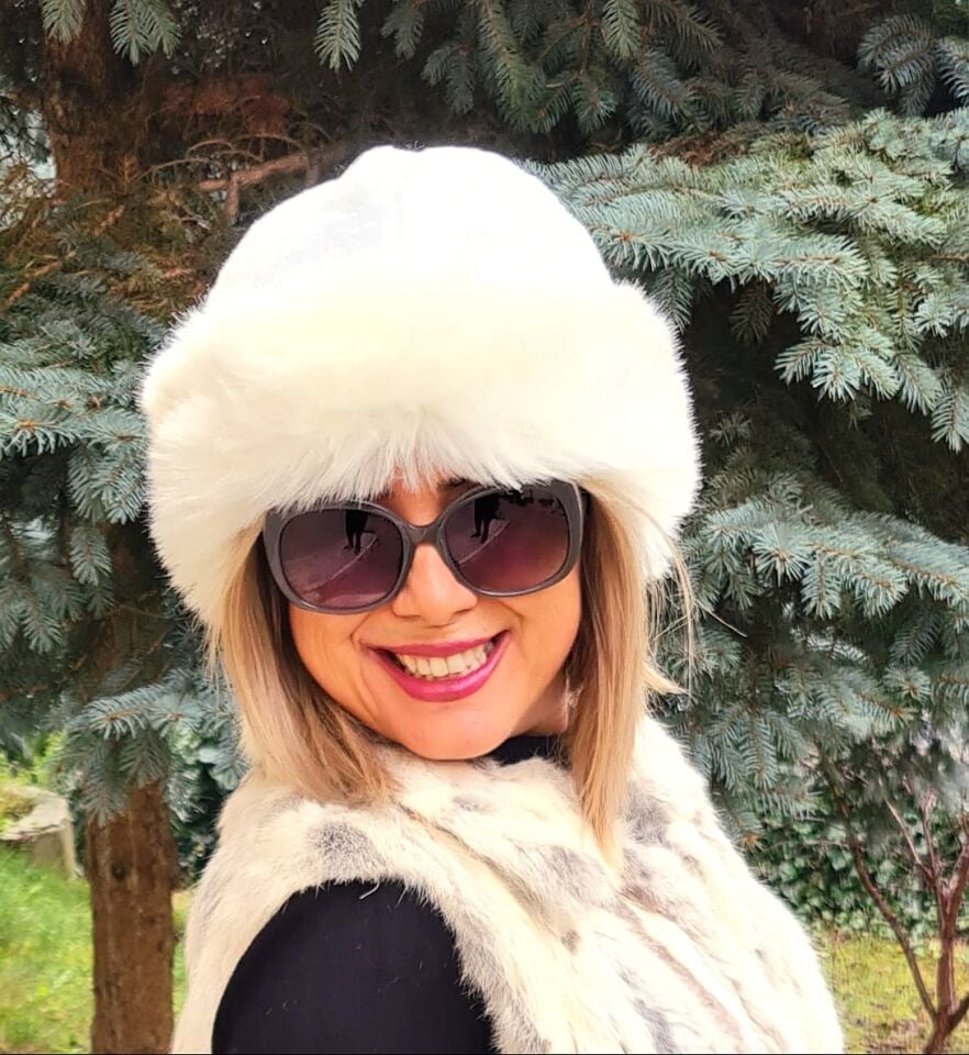 Anna Krem  Renk Peluş Şapka