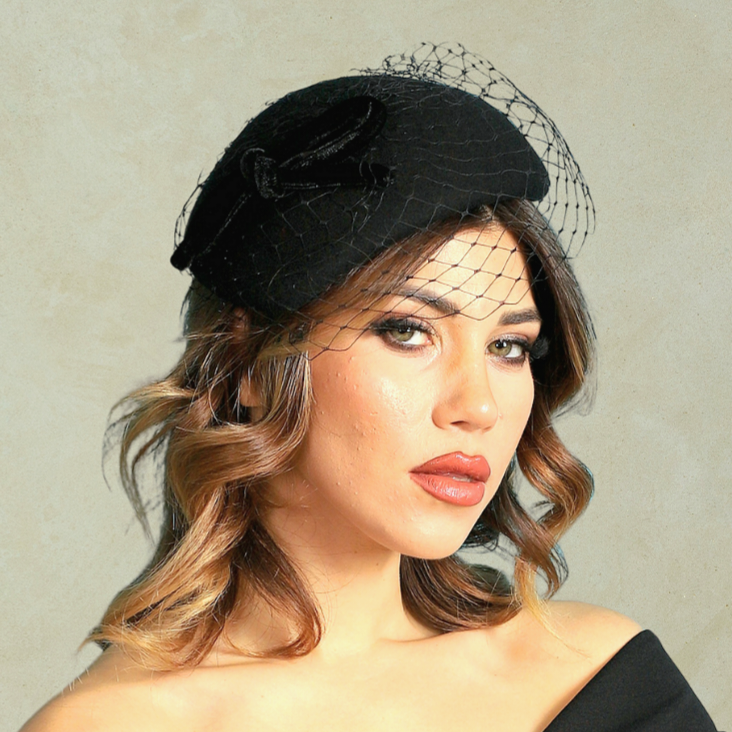 Perla Siyah Renk Fiyonklu Vualet