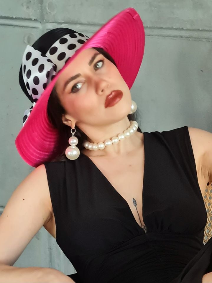 Blanche Puantiyeli Siyah Fuşya Pembe Renk Elegan  Şapka  40 cm - Özel Kutulu