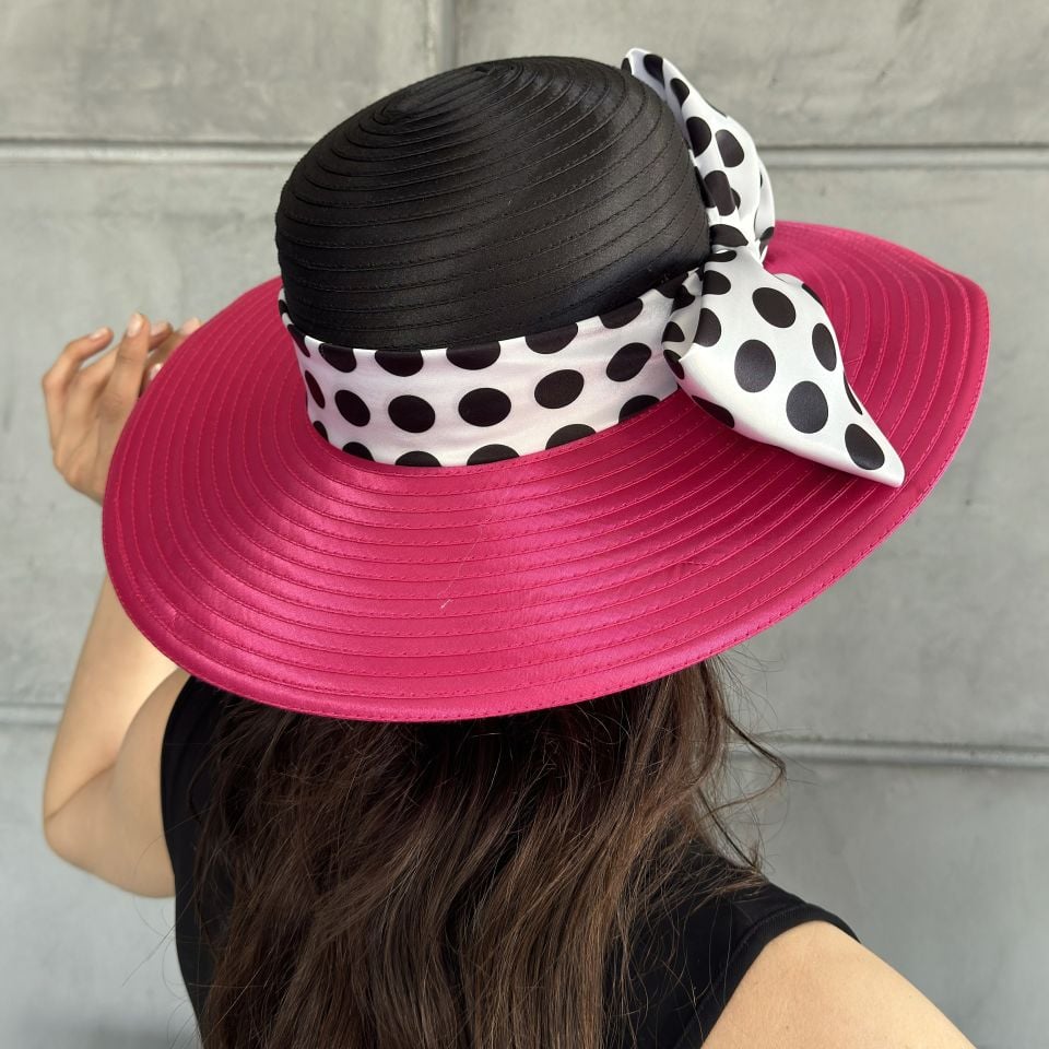 Blanche Puantiyeli Siyah Fuşya Pembe Renk Elegan  Şapka  40 cm - Özel Kutulu