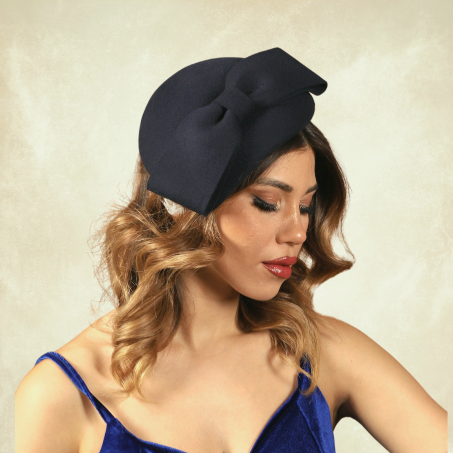 Karina Lacivert Renk Fiyonklu Vualet