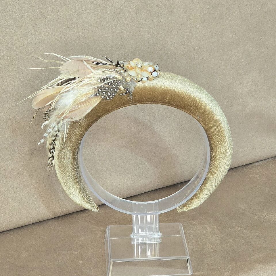 Mila Capicino Renk Taç