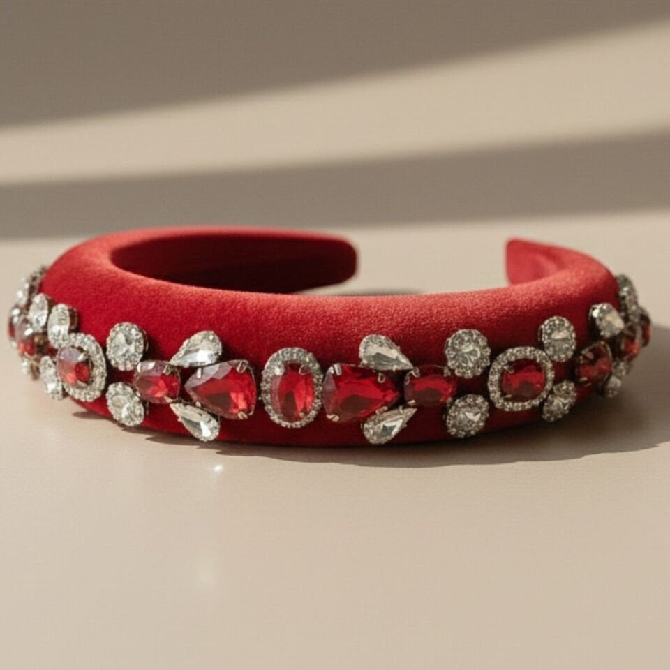 Mila Kırmızı Renk Taç