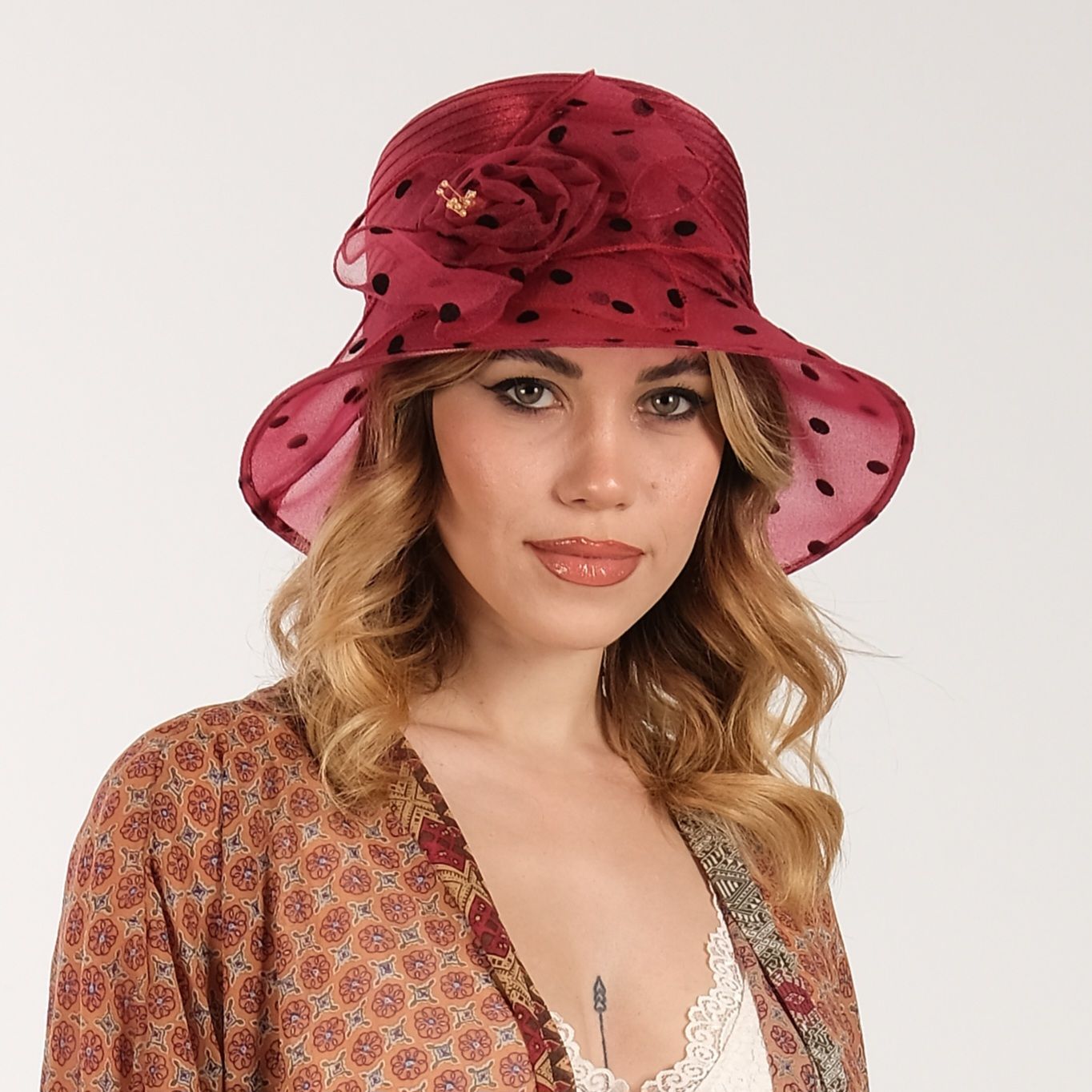 Louise Bordo Renk Puantiyeli Şapka 32 cm