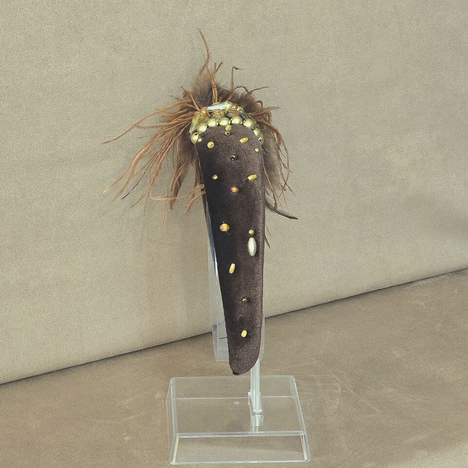 Mila Kahverengi  Renk Taç