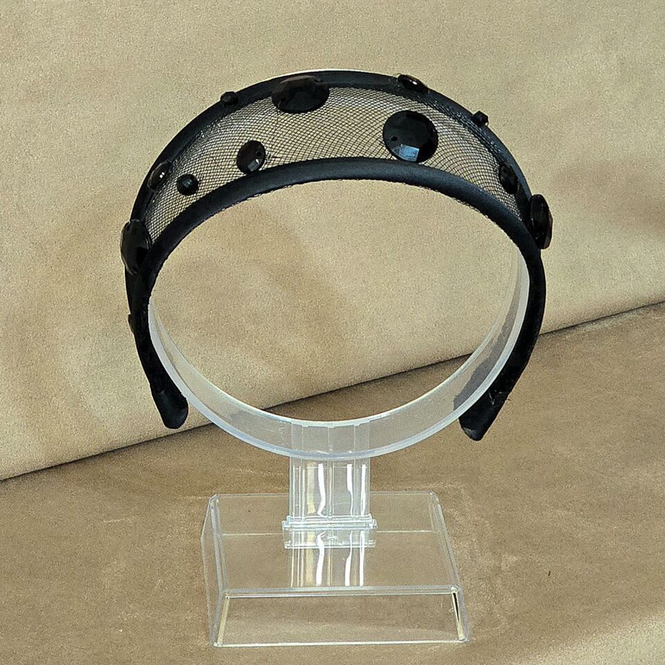 Mila Siyah Renk Taç