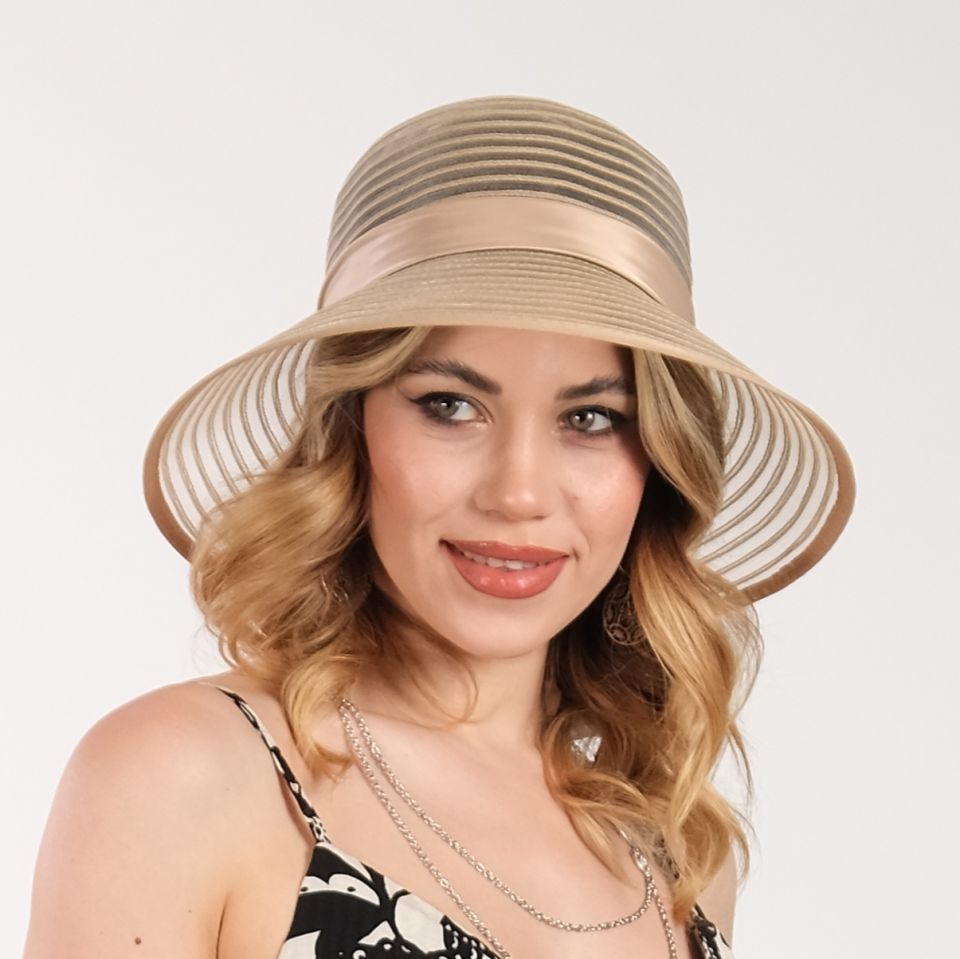 Helena Capicino Renk Şapka