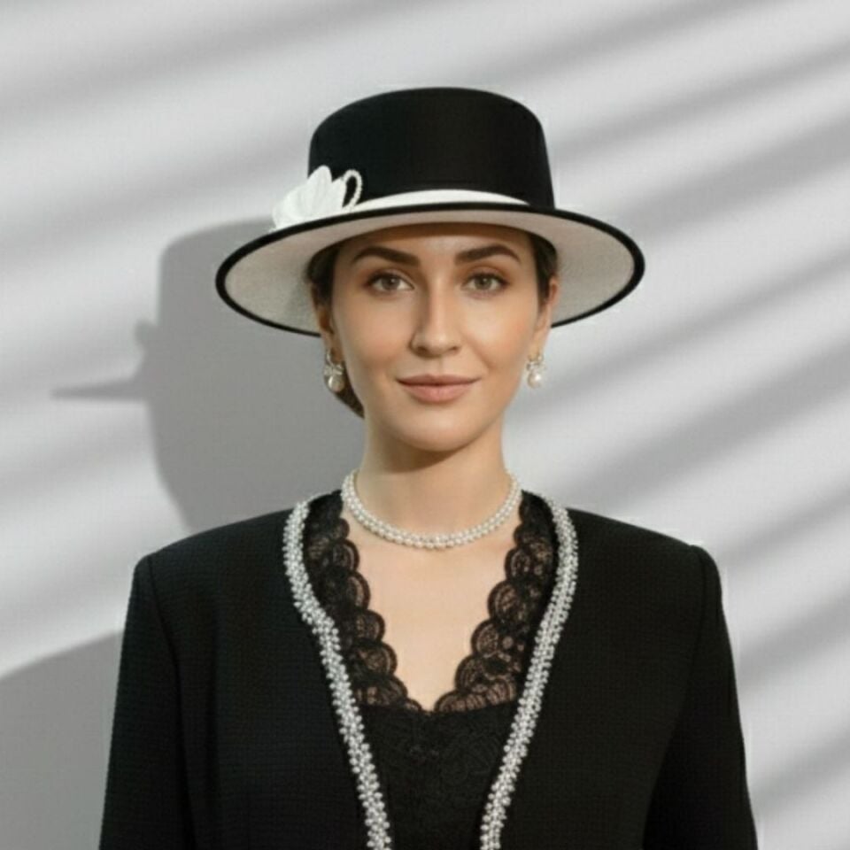 Sofia Siyah Krem Renk Şapka