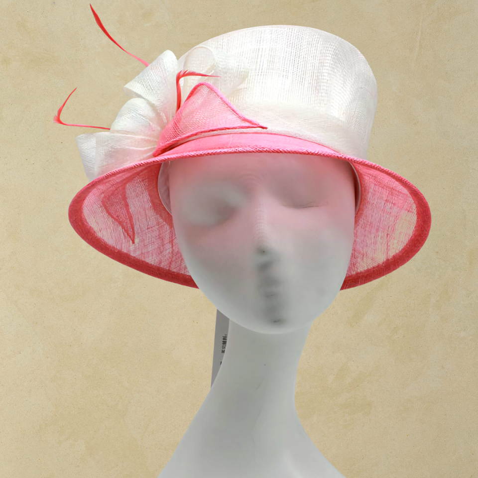 Raina Pembe Beyaz Renk Elegan Şapka 30 cm - Özel Kutulu