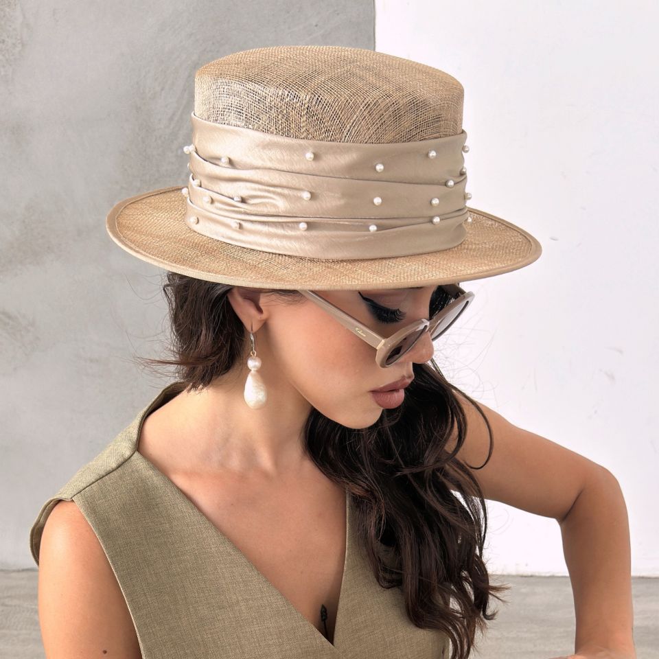 Belle Camel Renk  Elegan Şapka 32 cm Özel Şapka Kutulu