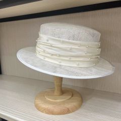 Belle Ekru Renk  Elegan Şapka 32 cm Özel Şapka Kutulu
