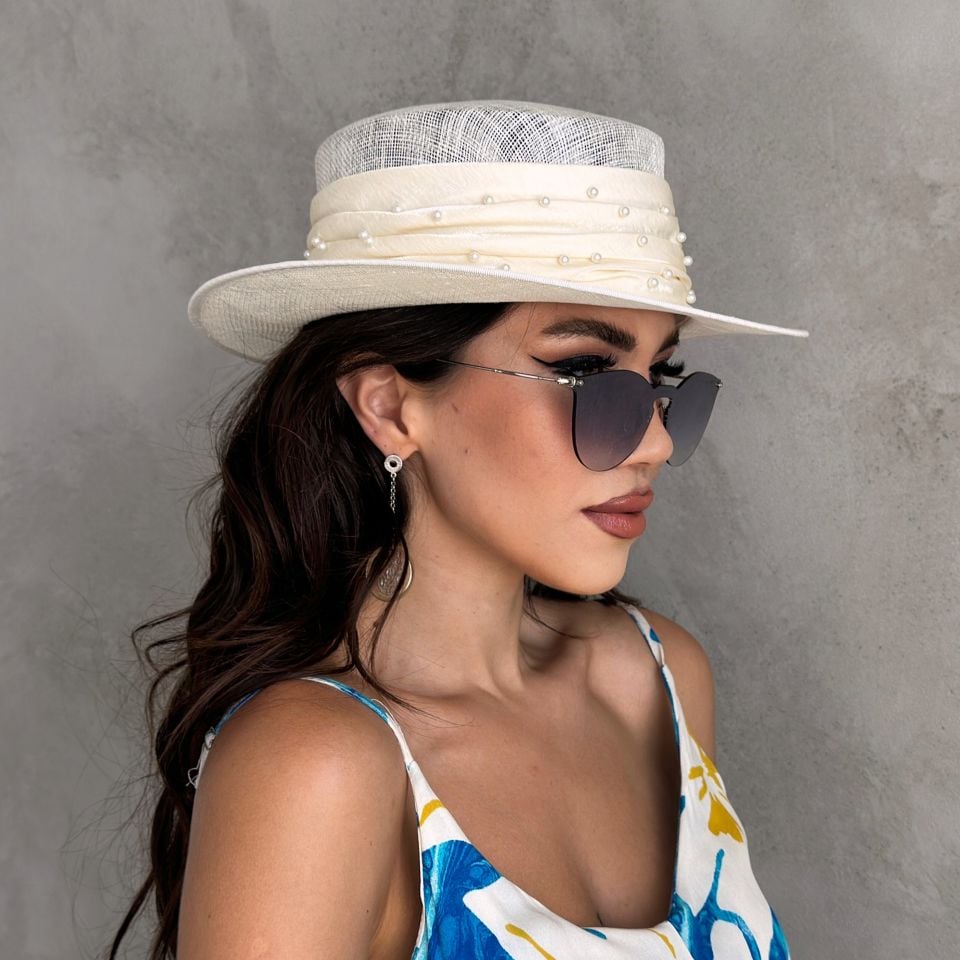 Belle Ekru Renk  Elegan Şapka 32 cm Özel Şapka Kutulu