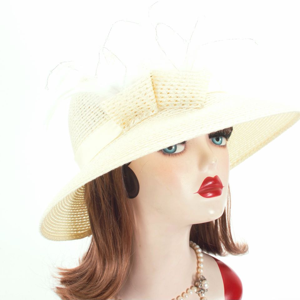 Karlotta Krem Renk Şapka 35 cm