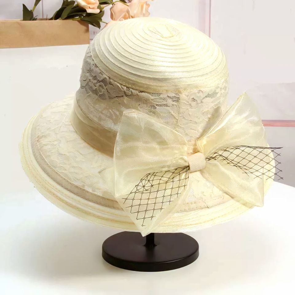 Beatrice Bej Renk Şapka 35 cm