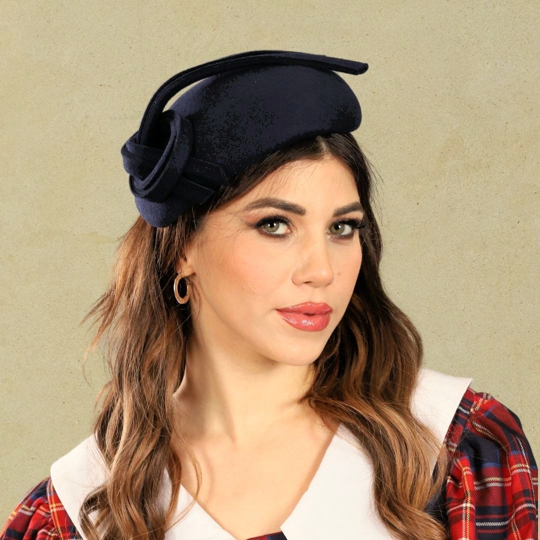 Eleanor Lacivert Renk Örgü Model  Vualet Şapka