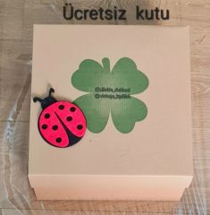 Lacivert Renk Papatya Desenli Tasarım Çanta