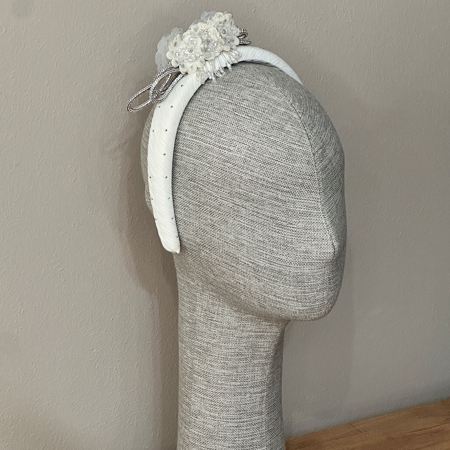 Luna Beyaz  Renk Çocuk Taç